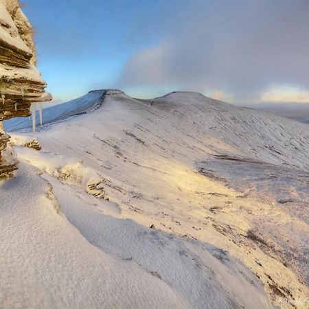 James' Place At Dowlais Merthyr Tydfil Buitenkant foto